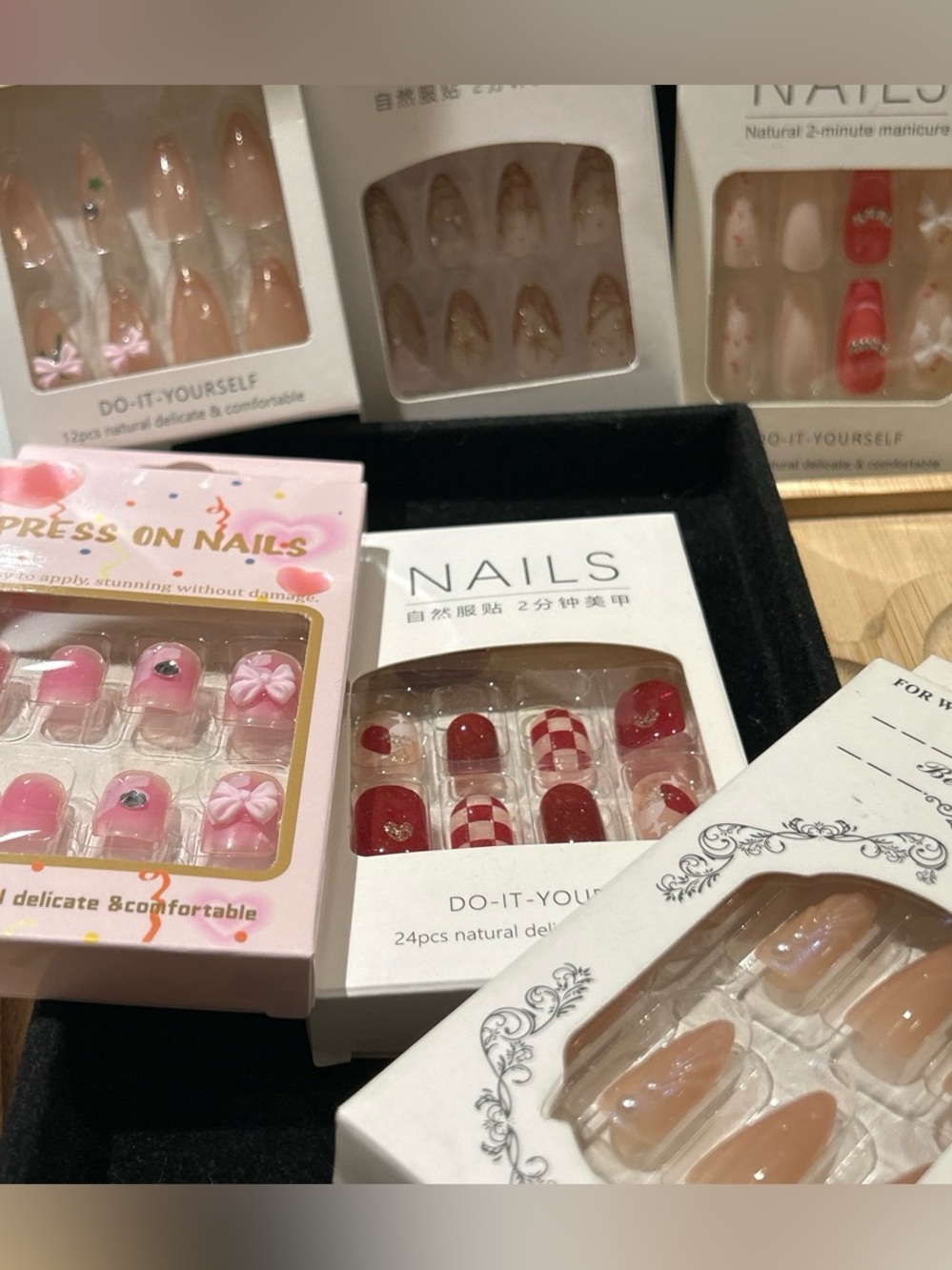 6 packs of press on or glue on nails